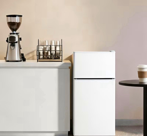 Compact door top freezer - 2-door, top-freezer